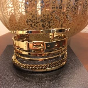 Michael Kors - Gold Cuff